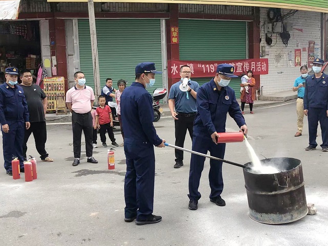 圩鎮(zhèn)水東片區(qū)消防應(yīng)急演練1.jpg