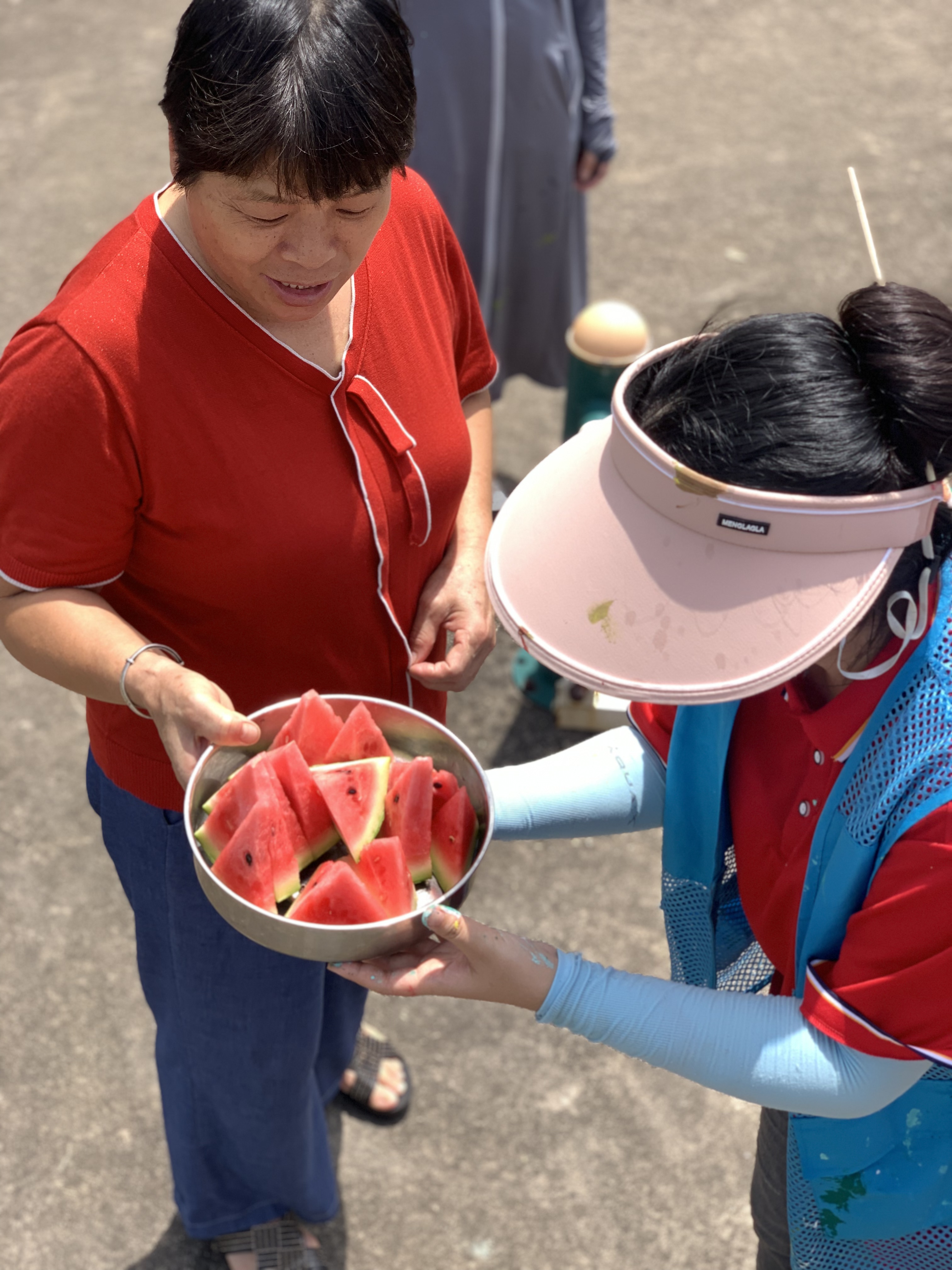 當?shù)卮甯蓚兯蛠斫馐畈琛⑽鞴?.jpg